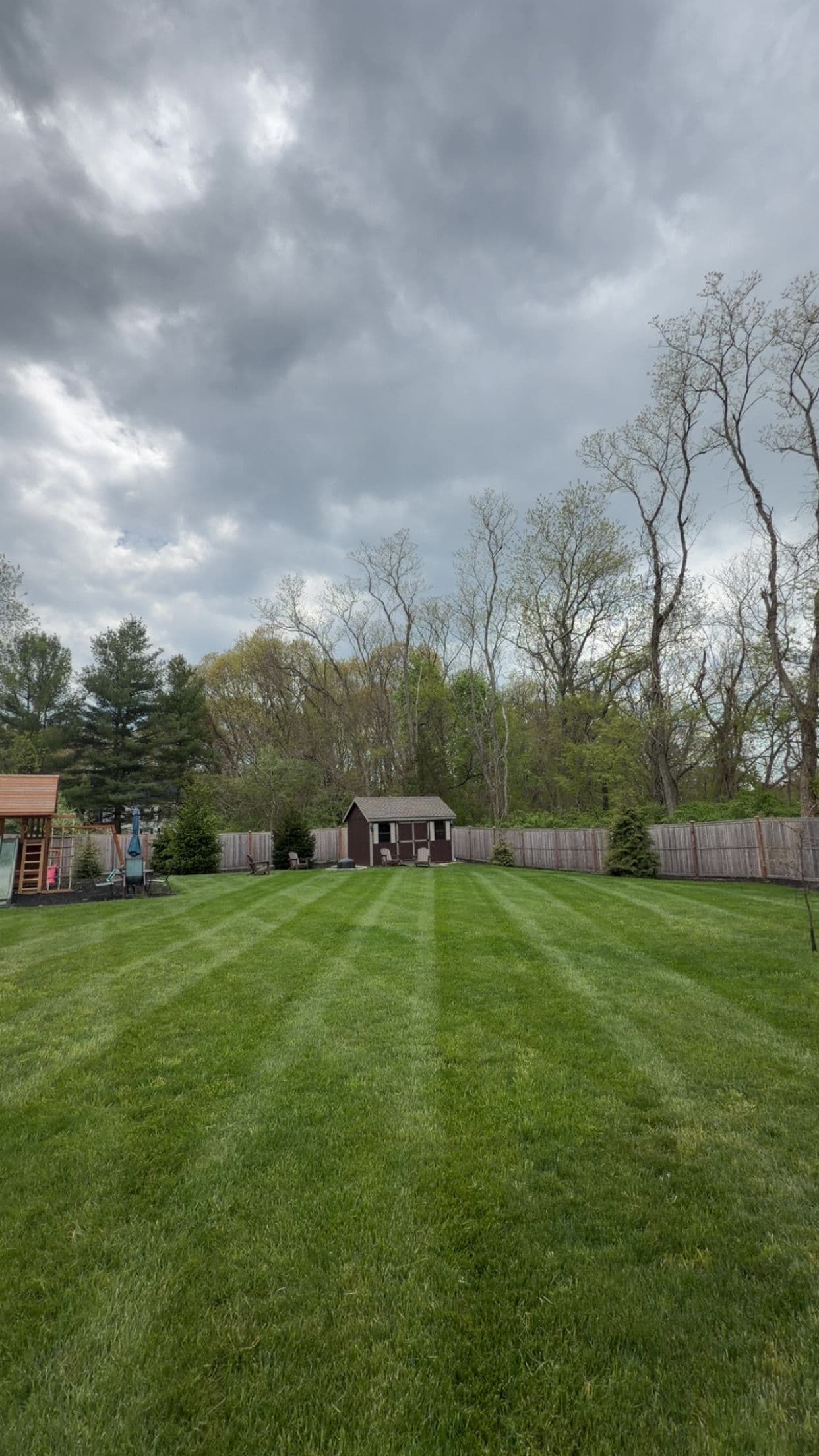 Gallery photos for Weekly Lawn Mowing Service Keeping Madison CT Yards Sharp: Image #3